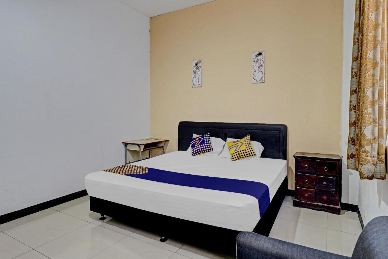 SPOT ON 90656 Wisma Harapan Bandung Bagian luar foto