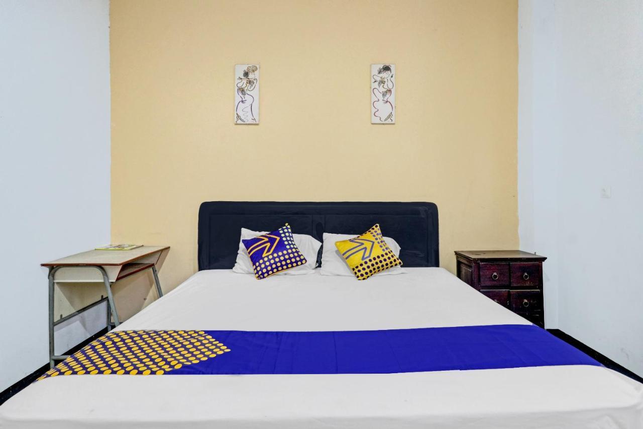 SPOT ON 90656 Wisma Harapan Bandung Bagian luar foto