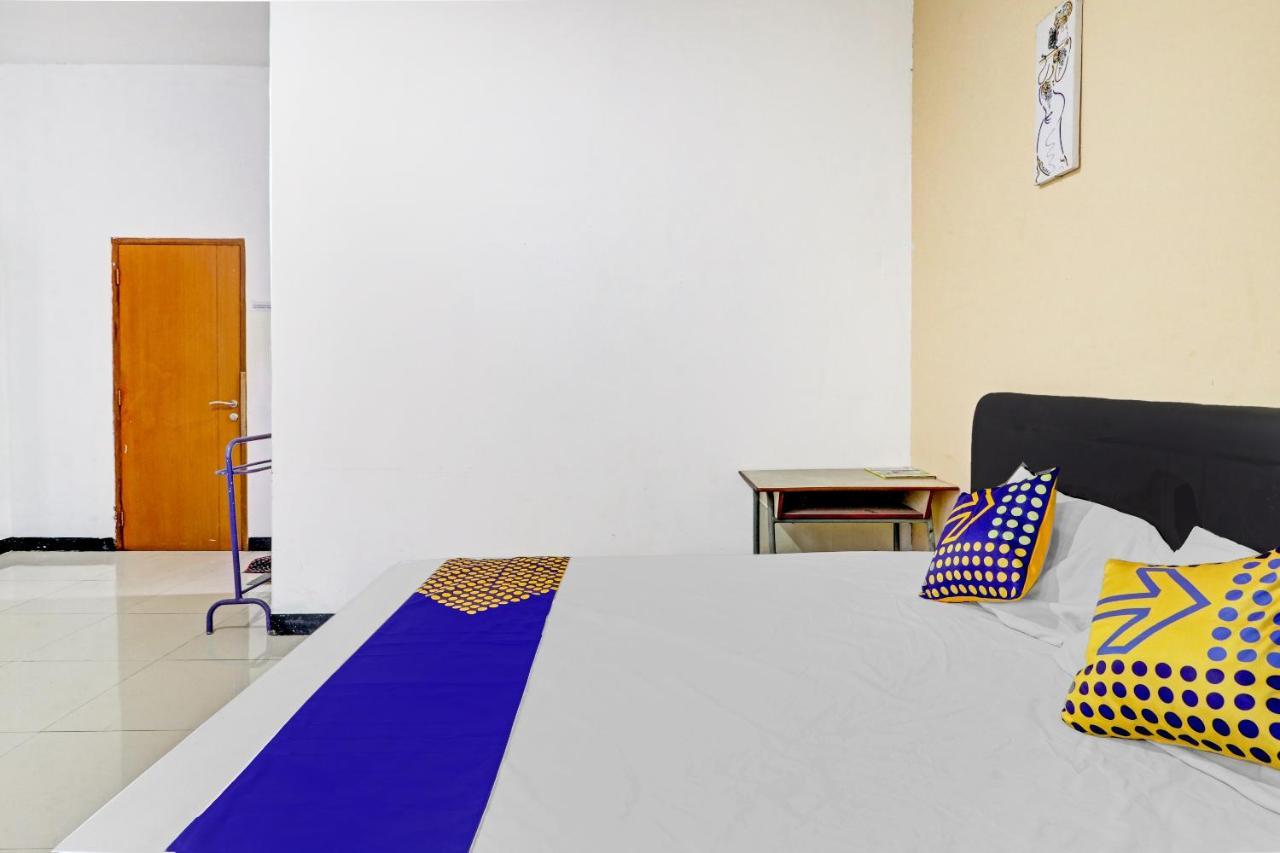 SPOT ON 90656 Wisma Harapan Bandung Bagian luar foto